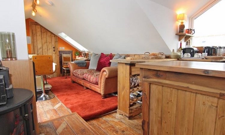 13 nights accommodation (twin)